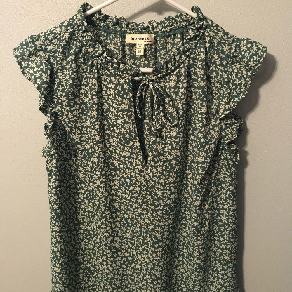 Monteau Green Flutter Flower Sleeveless Blouse